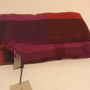 The Classic Check Burberry Scarf